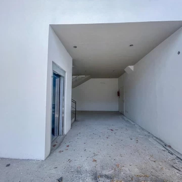 1782503986.jpg