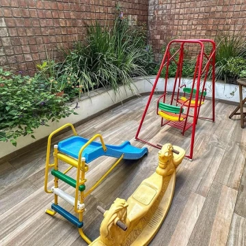 1782504051.jpg