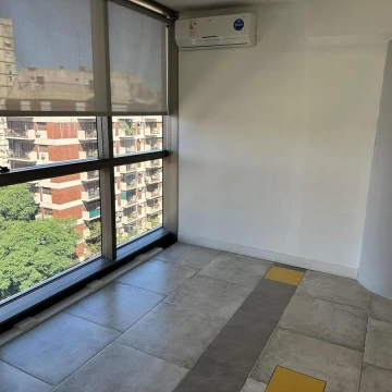 1782504069.jpg