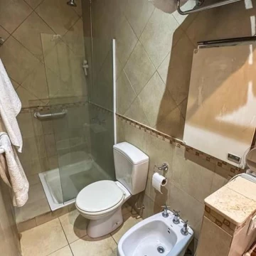 1782504102.jpg