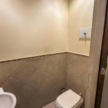 1782504103.jpg