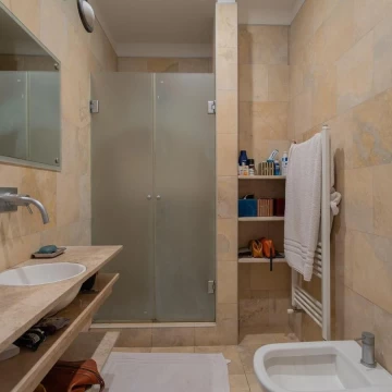 1782504121.jpg