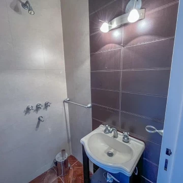 1782504426.jpg