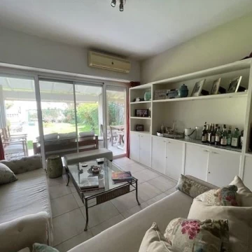 1782505425.jpg