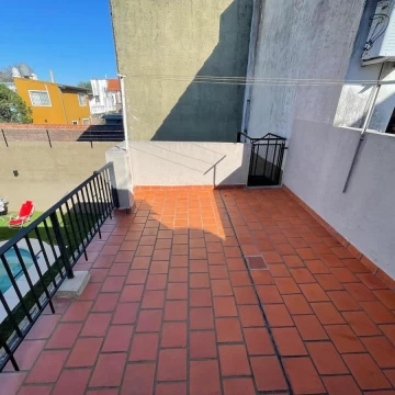 1782505481.jpg