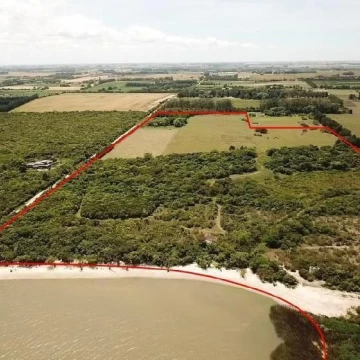 Casa Campo  en Venta en Colonia del Sacramento,  Colonia