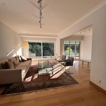 ALQUILER CON VISTA A PLAZA VICENTE LÓPEZ. 3 dorm, terraza y cochera en Recoleta