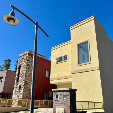 Casa  en Venta en La Josefina, Villa Rosa, Pilar