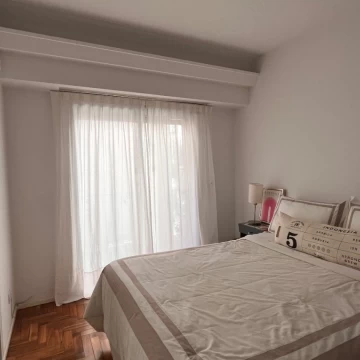 Departamento 2 ambientes amoblado, balcón y baulera en venta en Recoleta