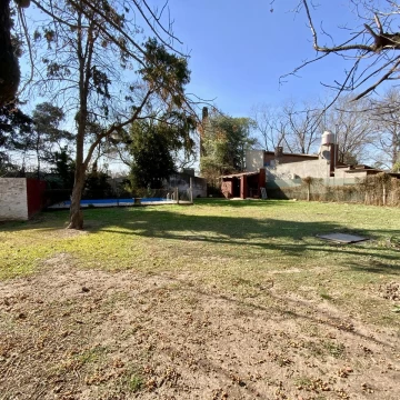 Juan Manuel De Rosas 4600 - Casa De 3 Dormitorios Con Pileta En Venta - Funes