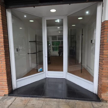 Amplio Local en Ituzaingó Norte en venta