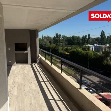 Departamento  alquiler en Zug Caamaño - tres ambientes con balcon