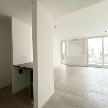 Departamento de un ambiente en Almagro con balcón
