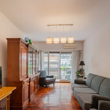 Venta 4 ambientes con dependencia + 98 m² totales en Almagro