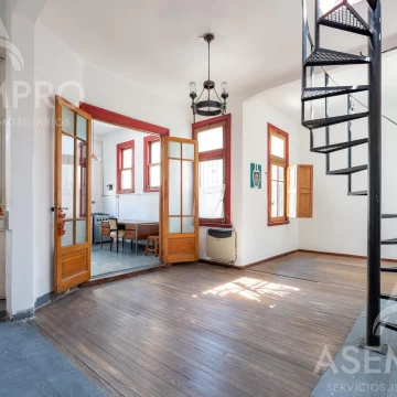 PH  3 ambientes en Venta en Balvanera con Terraza
