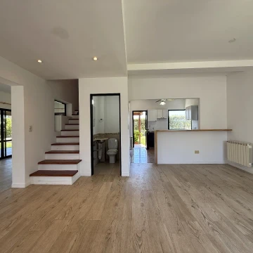 Casa 3 dormitorios Funes Hills Cadaques