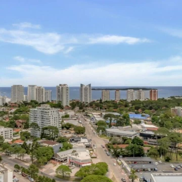 Departamento de un Dormitorio bajos gastos vista a Playa mansa