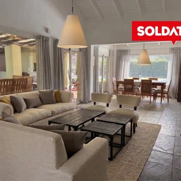 Barrio El portillo, bajada patricias argentinas, casa en venta.