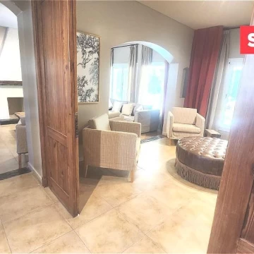 Highland CC, venta casa, acepta permuta, lote al golf.