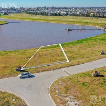 Terreno en  venta al rio en Villanueva