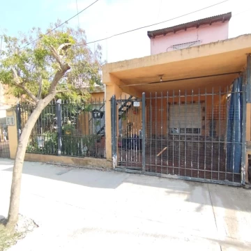 PH en Venta en Jose León Suarez 3 ambientes Cochera Patio Terraza Parrilla