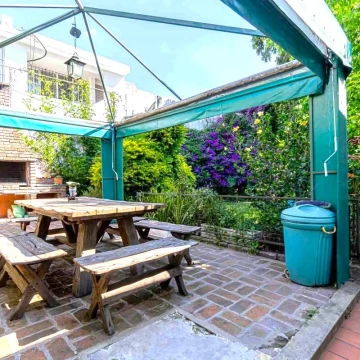 VENTA CASA JARDIN