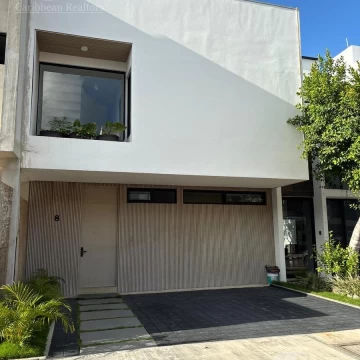Casa en Renta en Arbolada