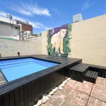 VENTA - Casa de pasillo en PH con patio parrillero, y piscina - Barrio Pichincha, Rosario.