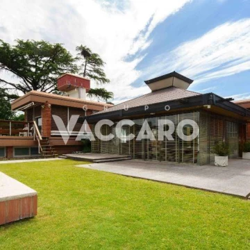 Venta de Casa 5 Dormitorios en Castelar Norte, Morón