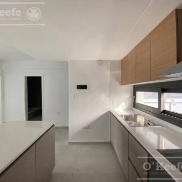 Departamento 2 ambiente en Venta Bernal Centro.