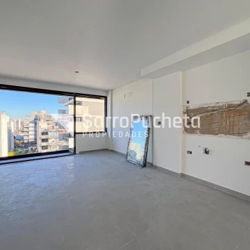 Venta semipiso 2 ambientes con balcon en Morón (A)