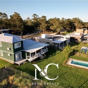 Casa en Venta en Costa Esmeralda 5 ambientes
