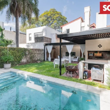 Venta Casa 4 dormitorios en Vicente López con jardín, galería y pileta