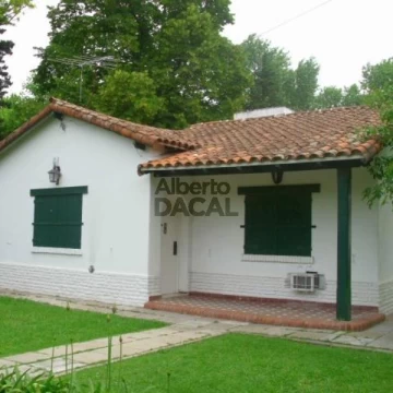 Casa en Venta en 27/422 y 426 Villa Elisa - Alberto Dacal Propiedades