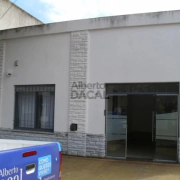 Local en 70/5 y 6 La Plata - Alberto Dacal Propiedades
