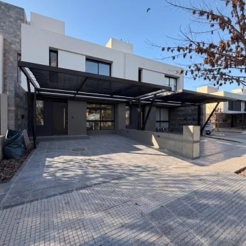 Duplex 3 Dorm - Barrio cerrado Greenville