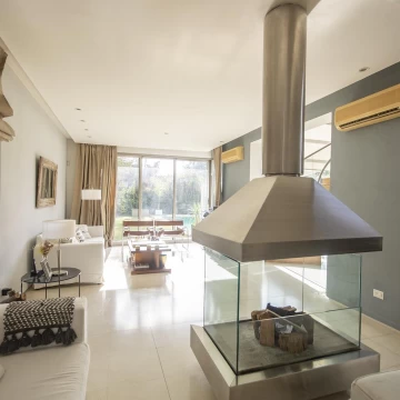 VENTA | Casa de 3 dormitorios piscina y parque | Barrio Roble Joven - Pilar