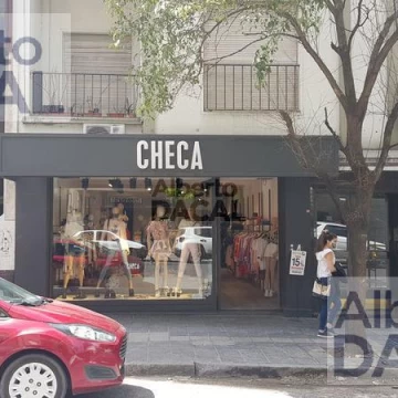 Local - La Plata