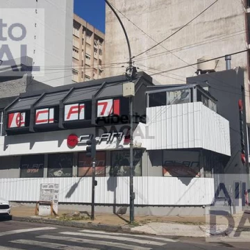 Local - La Plata