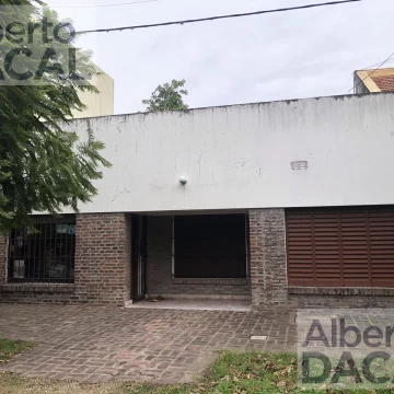 Casa - Venta - Manuel B Gonnet