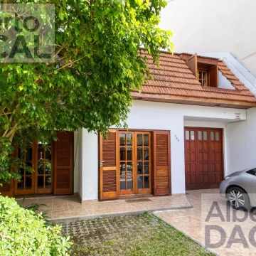 Casa en  impecable estado, 2 plantas con 3 dorm uno en suite, amplio parque, gge