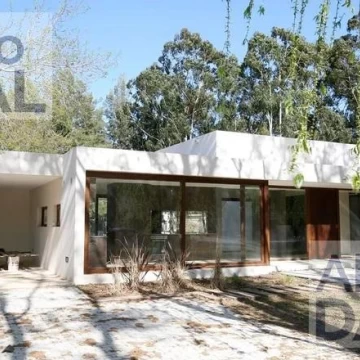 Casa - VENTA - BARRIO MIRALAGOS