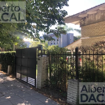 Casa en  VENTA CITY BELL