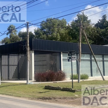 Excelente local a estrenar en arteria principal de City Bell
