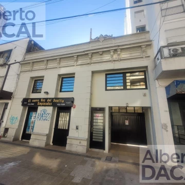 Locales y Cocheras