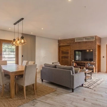 Venta Casa 4 ambientes con cochera - Villa Luro