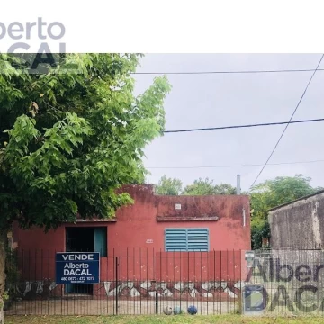 Casa a reciclar o demoler Venta en Villa Elisa