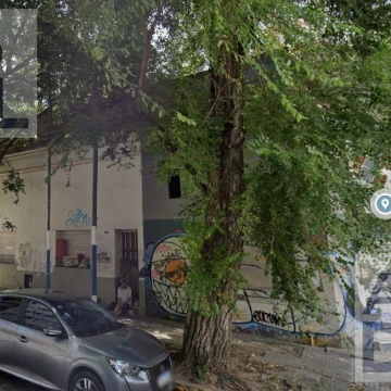 Casa en esquina fin comercial