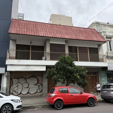 Casa en  dos plantas