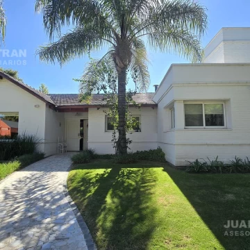 Casa en Ayres del Sur